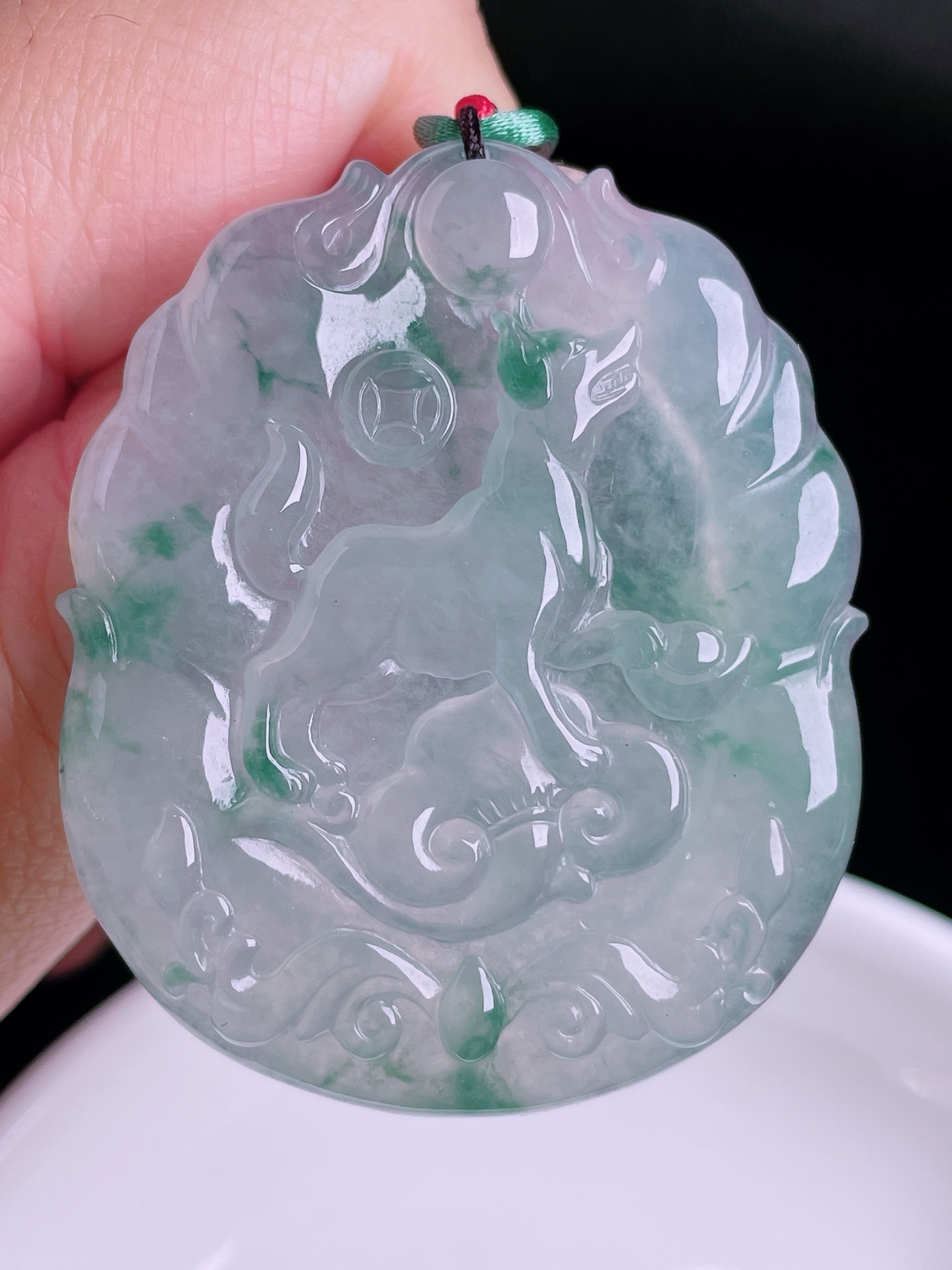 高冰生肖狗，老种起光，细底通透，尺寸：48.7/40/5.9mm0822