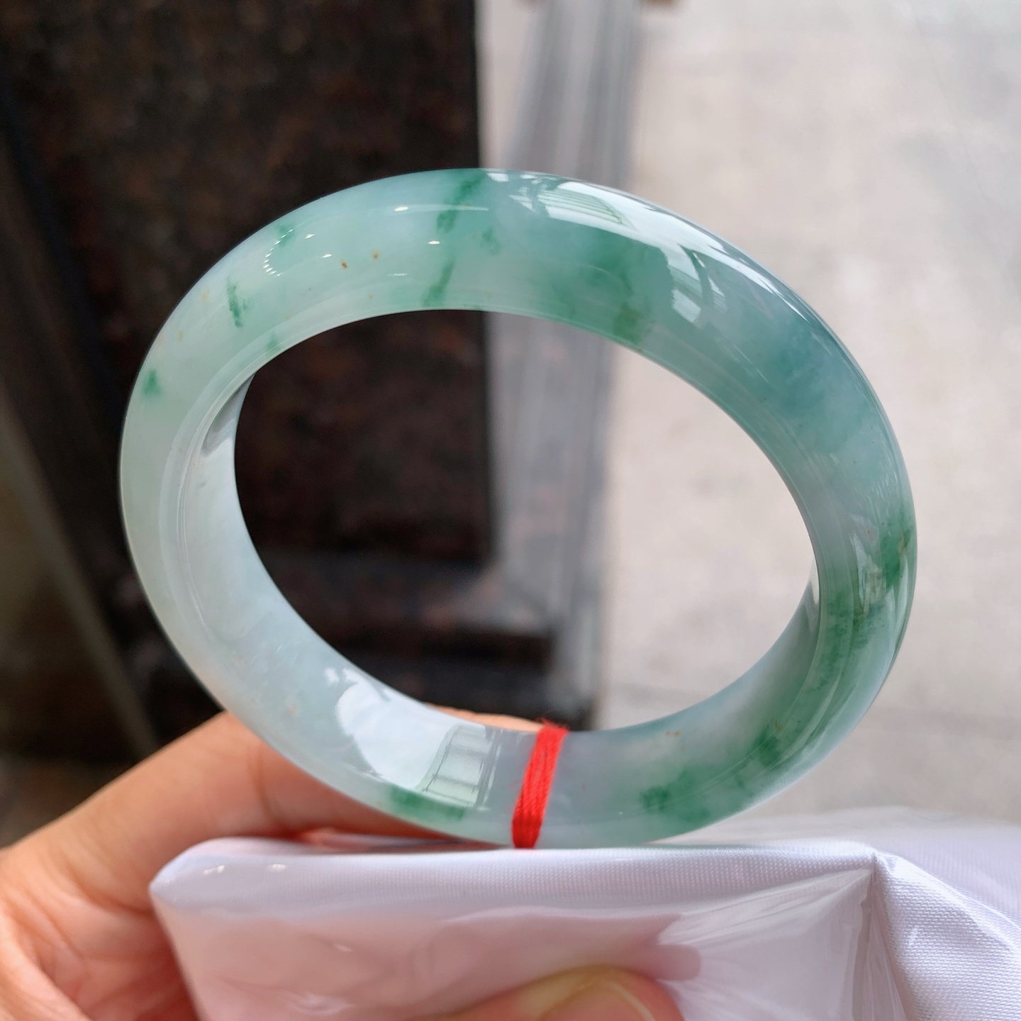 正圈飘花,无裂,细腻