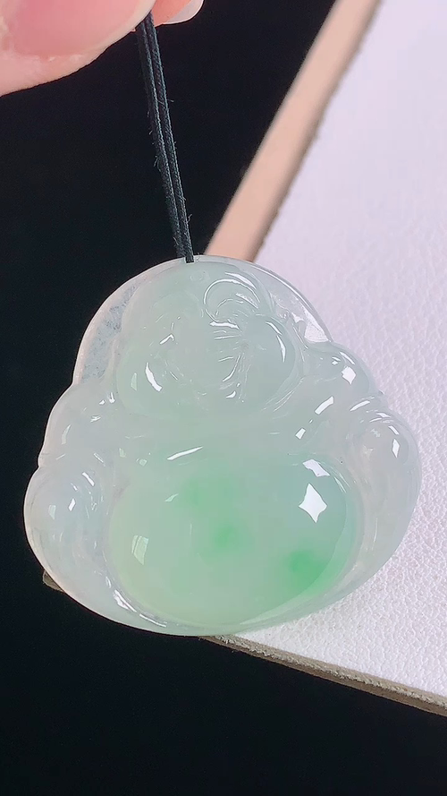 冰飘绿佛公，无裂，尺寸:30.3-32.2-5.7mm