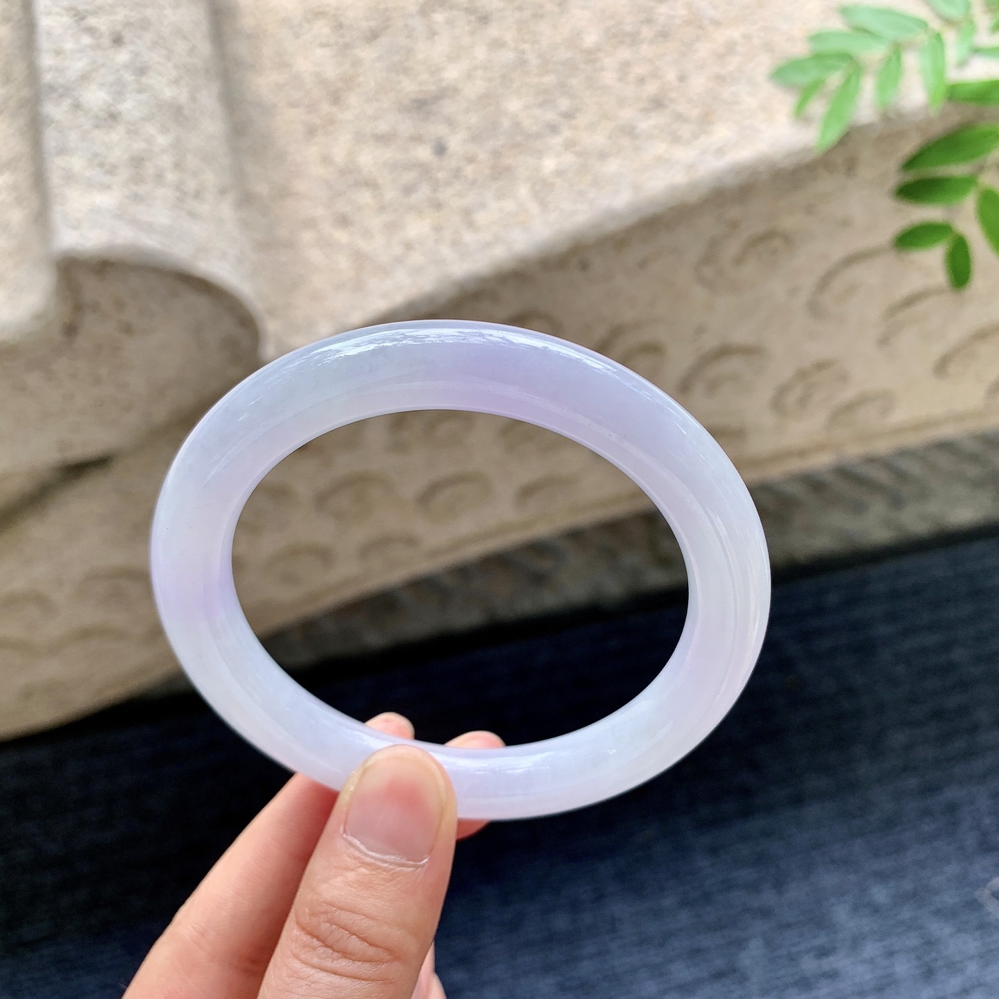圆条57 58，圈口58/9.6/9.5，编码AD082301，描述，水润，种老，细腻，无裂。
