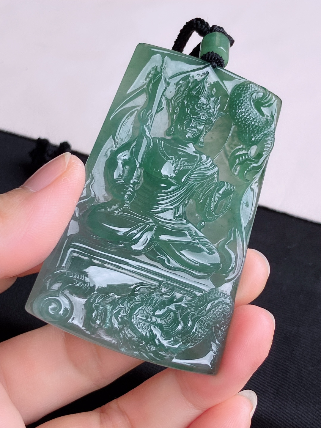底色不动明王，晶莹剔透，尺寸70.3/44/5.6/自然光实拍