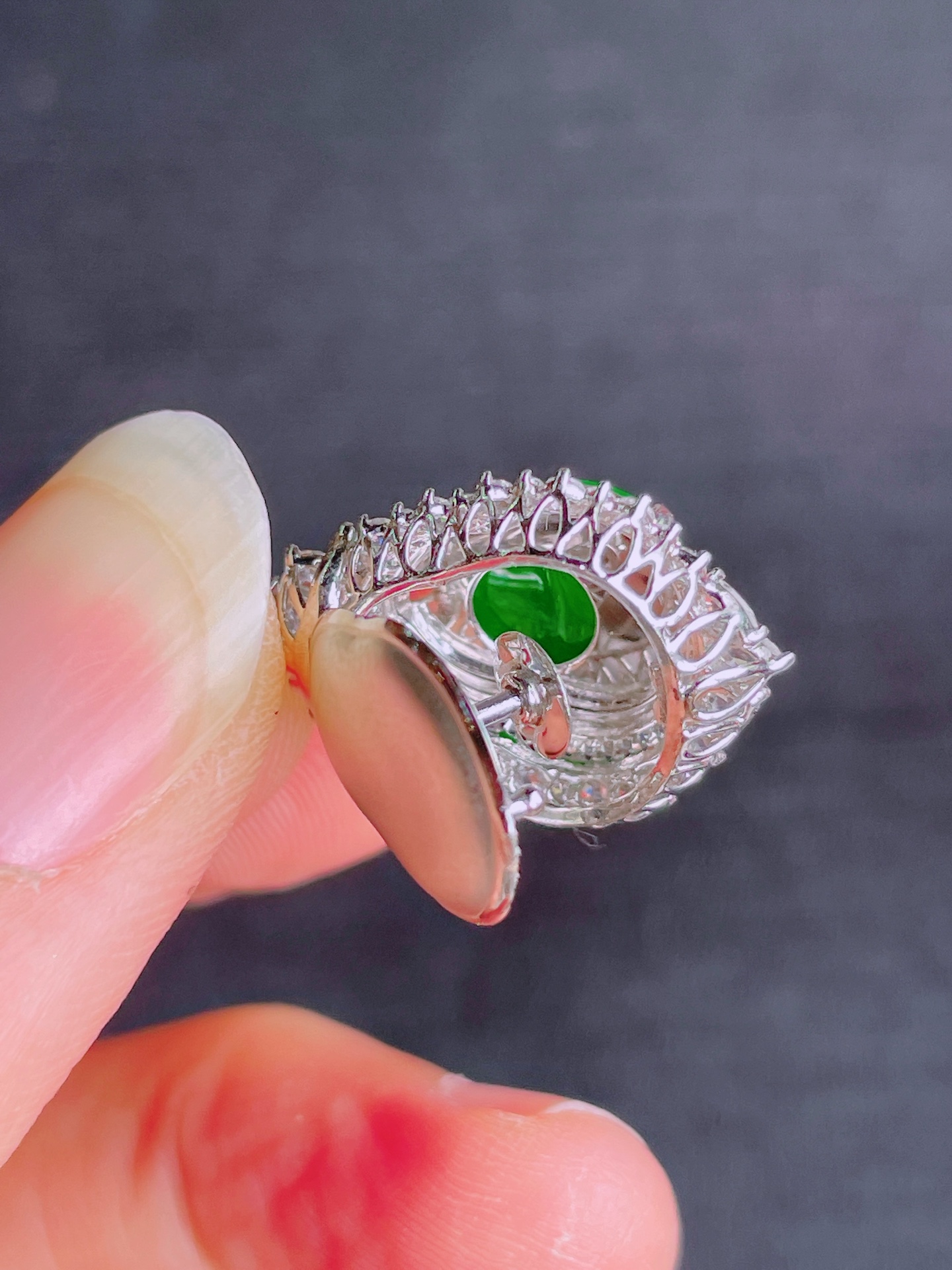 高冰绿葫芦吊坠，晶莹剔透，新颖时尚，品相，3-10.5-4