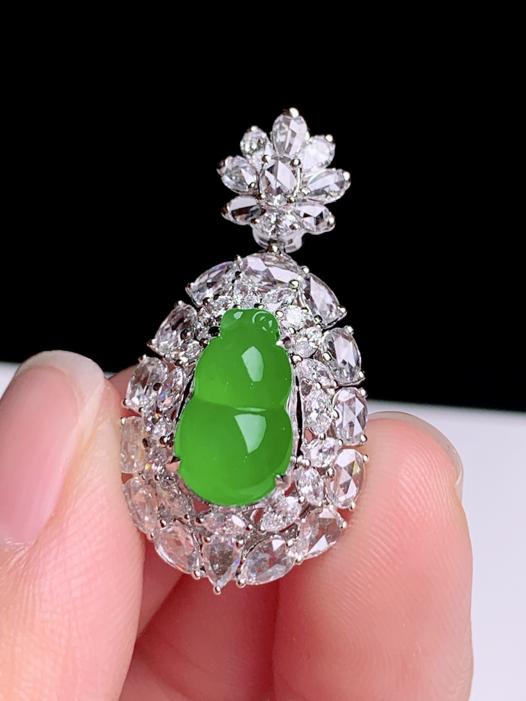 冰阳绿葫芦，18k金钻镶嵌，31.2-16-14