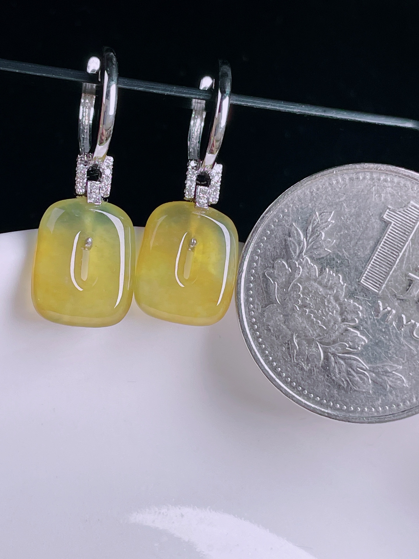 冰黄耳坠，18k镶嵌，老种起光，细底通透，尺寸：25.6裸石12/9.6/3mm0822