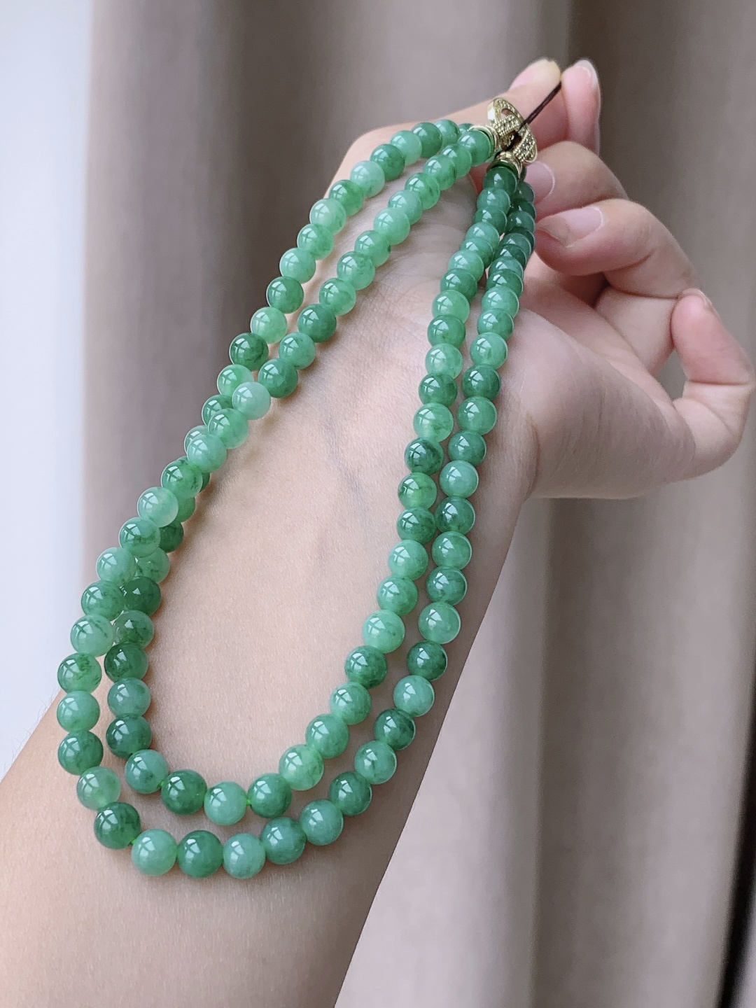 珠子冰晴绿珠链圆珠珠子珠串长串,缅料性比高,尺寸6.3mm 34cm,重量45.6克