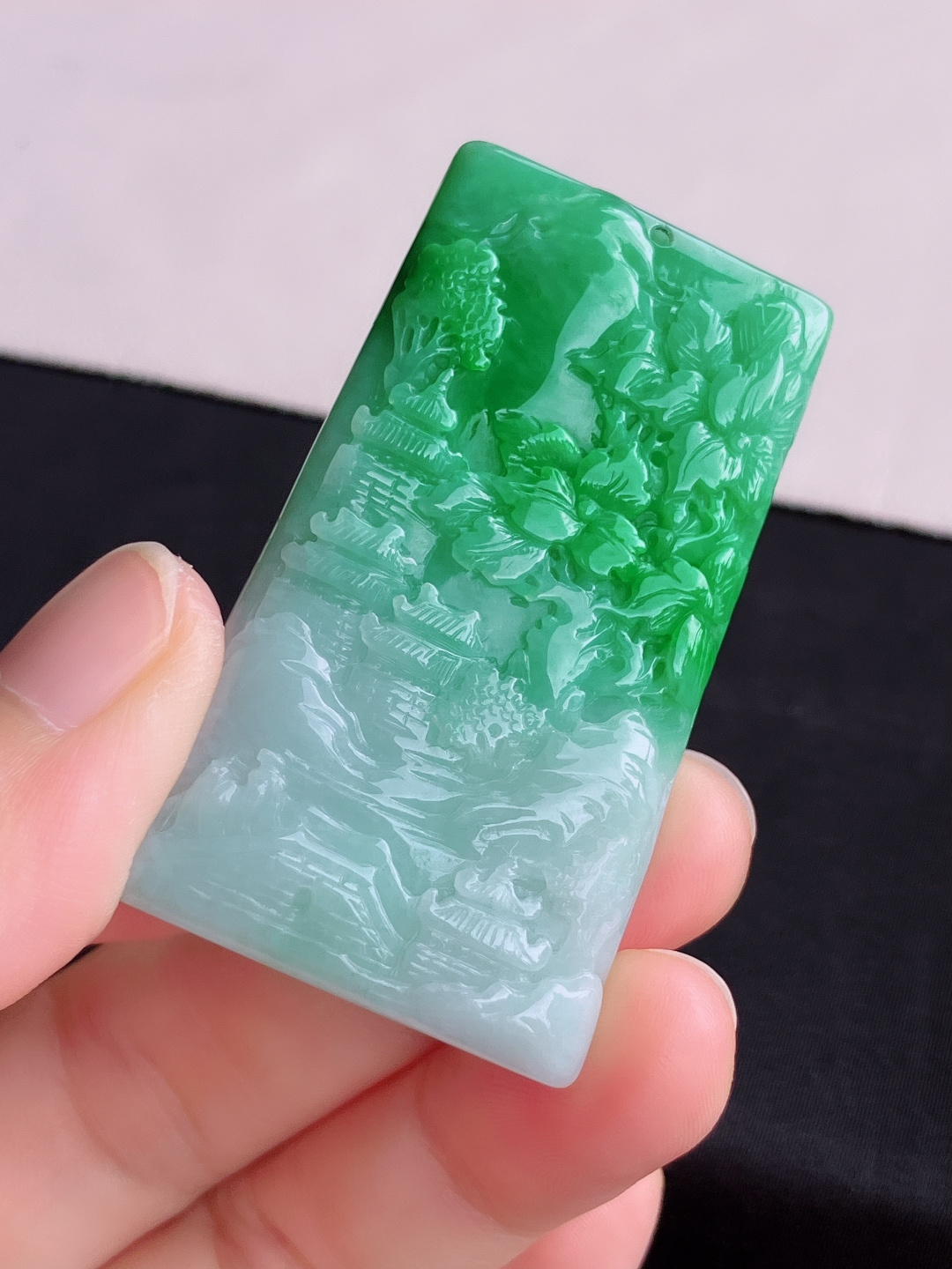 翠绿山水牌，意境美，尺寸55.6/32/7.6/自然光实拍