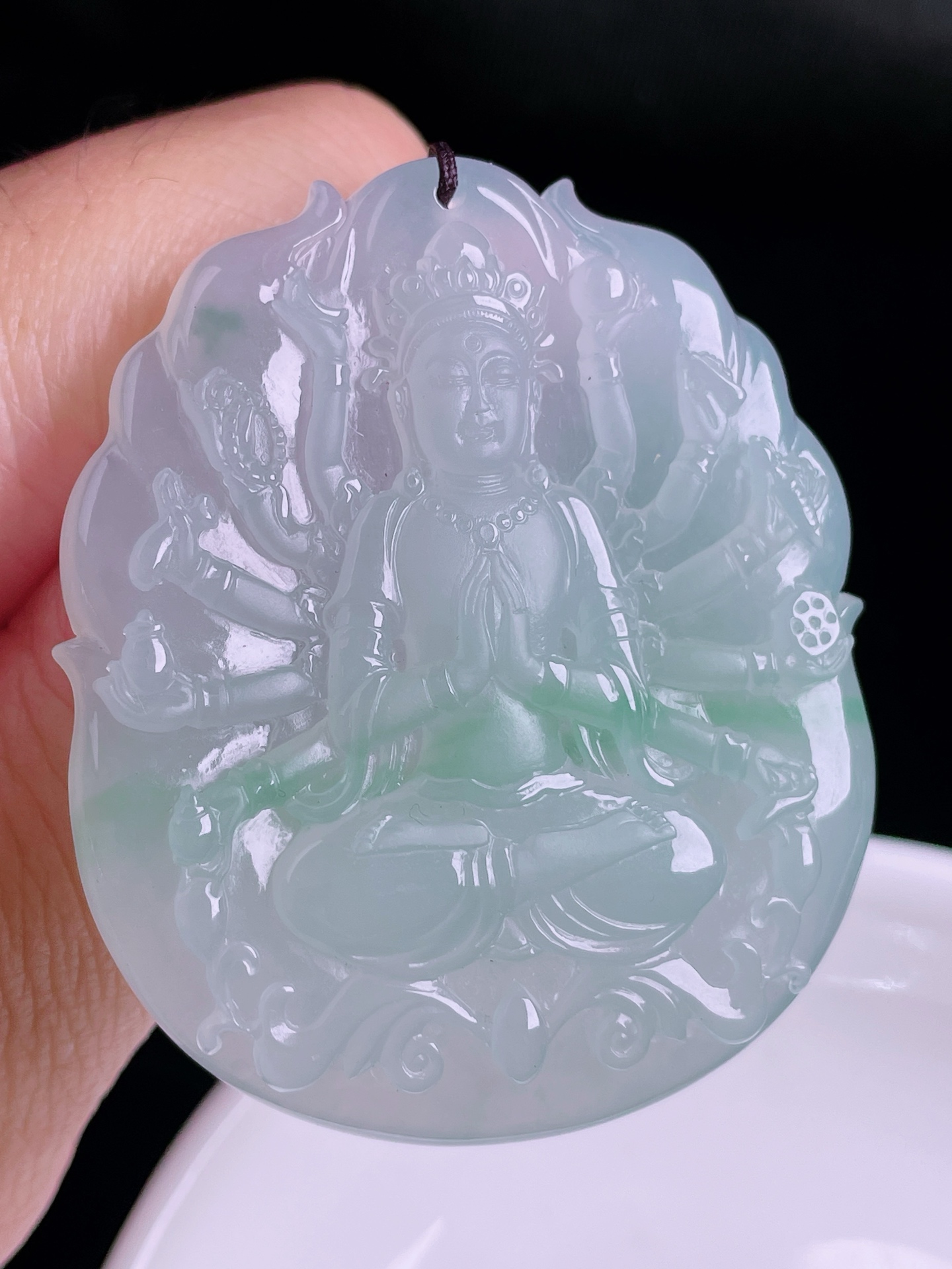 ️千手观音，老种起光，细底通透，尺寸：53.4/44.8/6.5mm0822