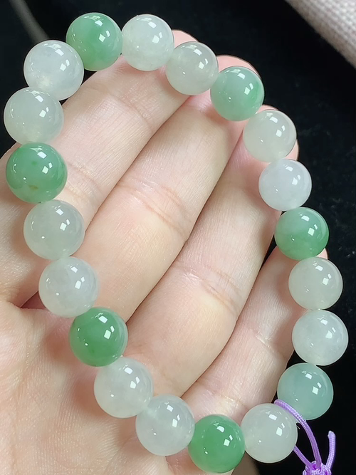 飘绿玉珠手串，尺寸9.6mm，D22zg9