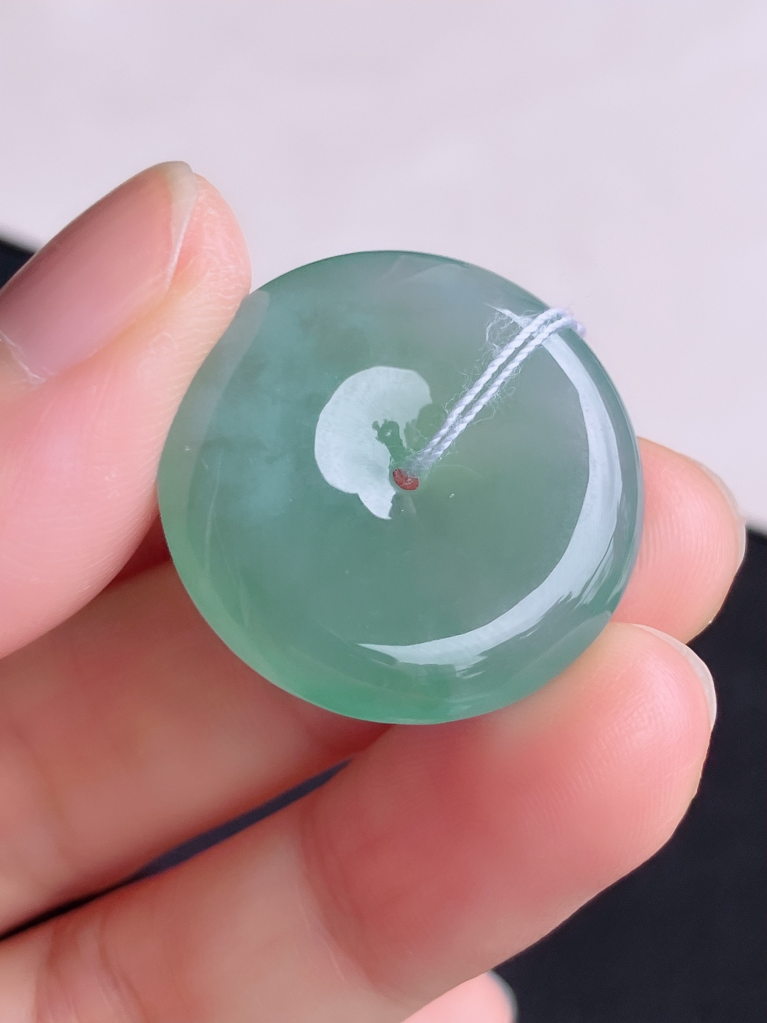 底色平安扣，晶莹剔透，尺寸26.6/5.8/自然光实拍
