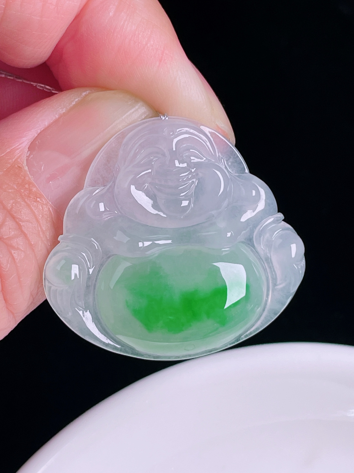 冰绿佛公，老种起光，细底通透，尺寸：30.4/33.2/6mm0822