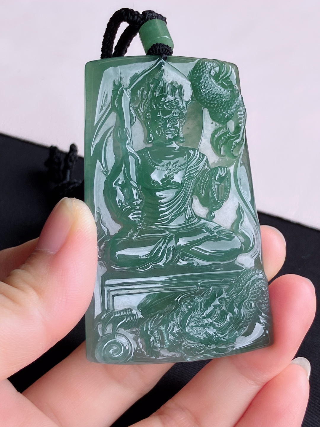 底色不动明王，晶莹剔透，尺寸70.3/44/5.6/自然光实拍