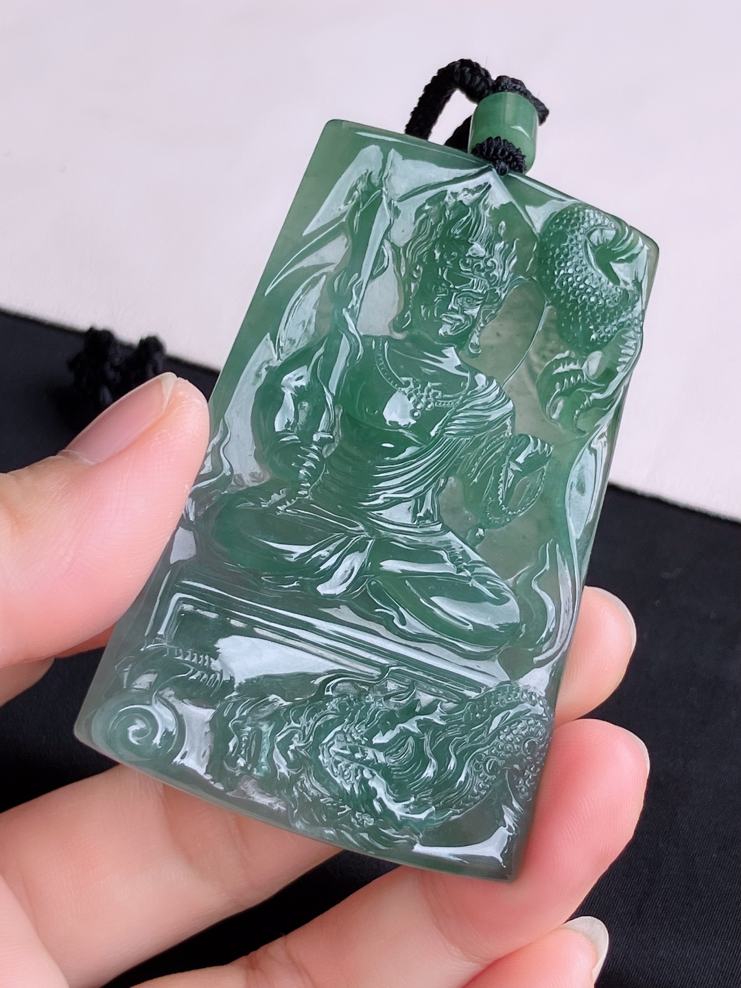 底色不动明王，晶莹剔透，尺寸70.3/44/5.6/自然光实拍