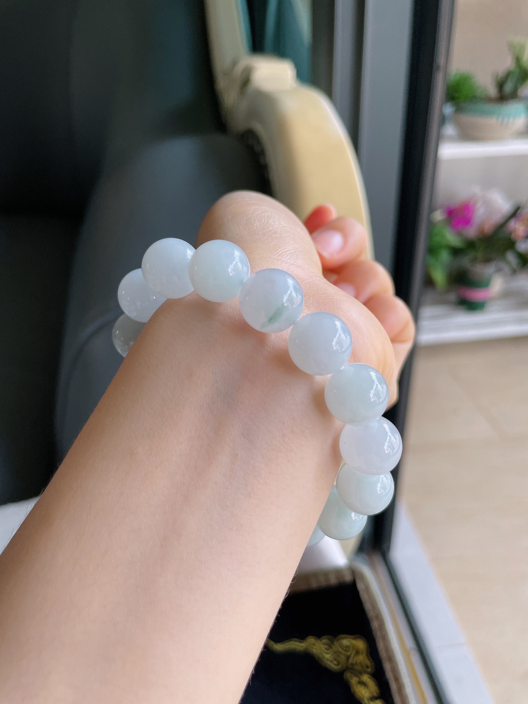 ️，缅甸天然翡翠A货，冰润白手串，尺寸：12.5mm。【编2439】
