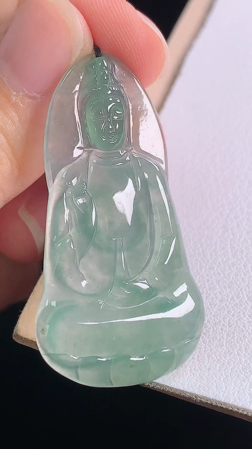 冰晴观音，无裂，尺寸:42.3-22.0-3.3mm 18