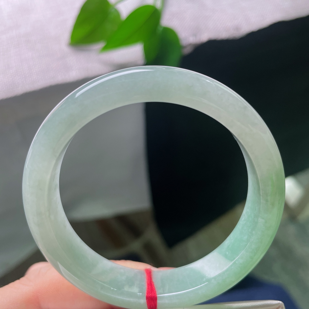 绿底正圈，甜美秀丽，水润细腻，婉间的温婉，贵气，无裂，ss57842a