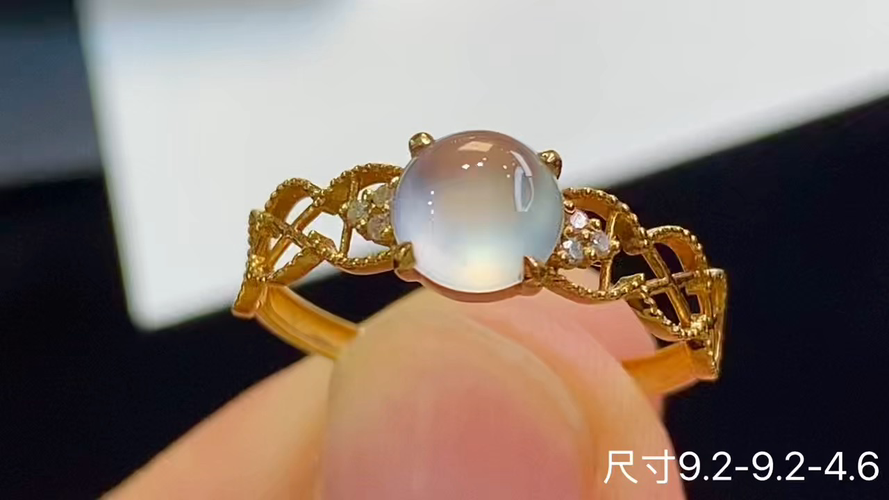 18k金+钻玻璃种蛋面戒指，无裂，9.2-9.2-4.6