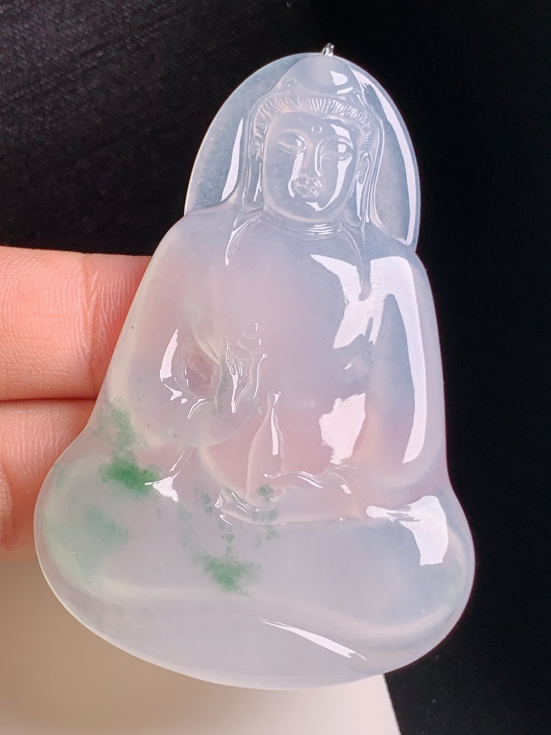 冰种飘花观音，冰透胶润，雕工细腻，清净祥和