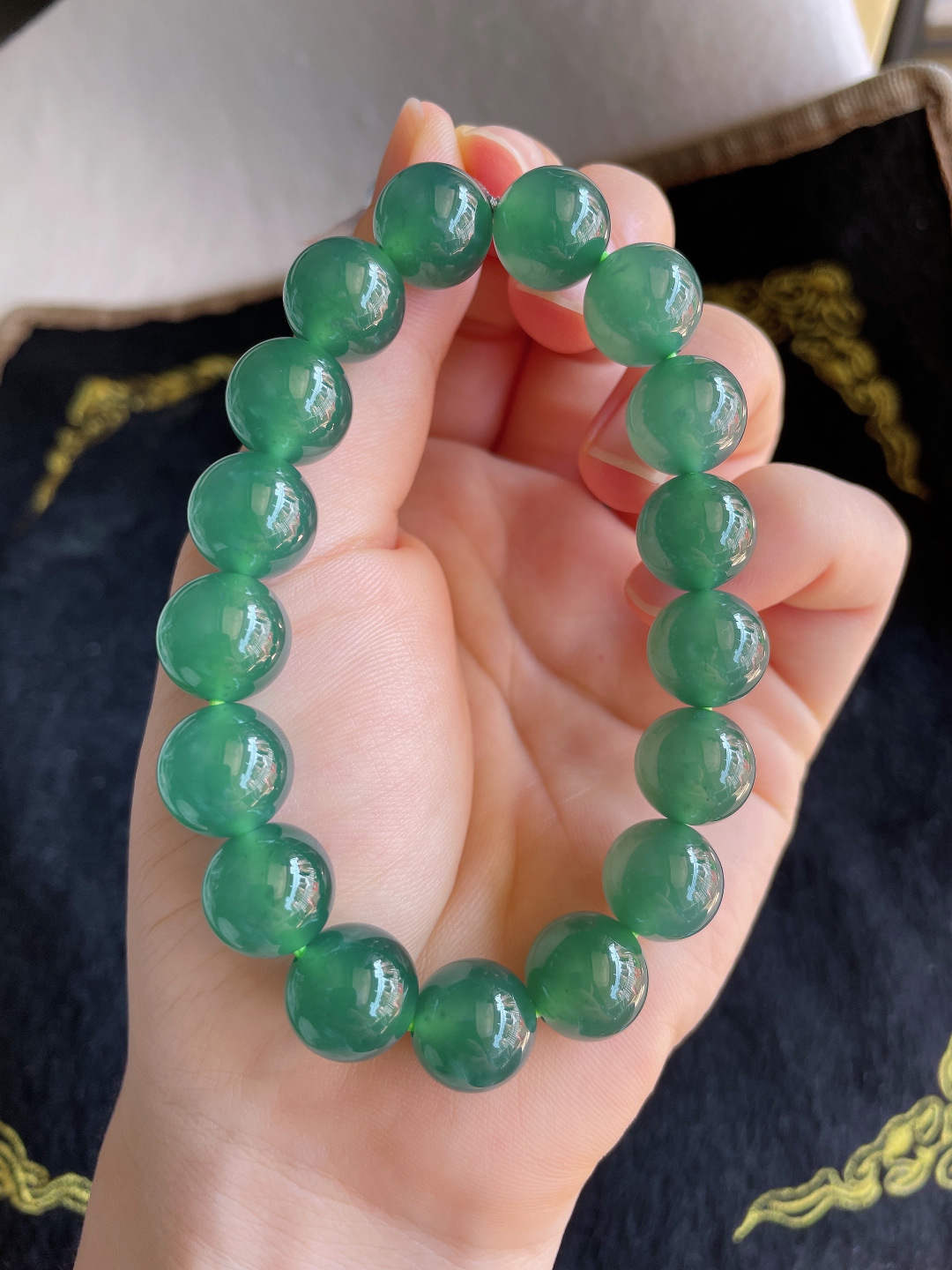 ️，天然翡翠A货，冰蓝水手串，尺寸：11.8mm。【编3331】