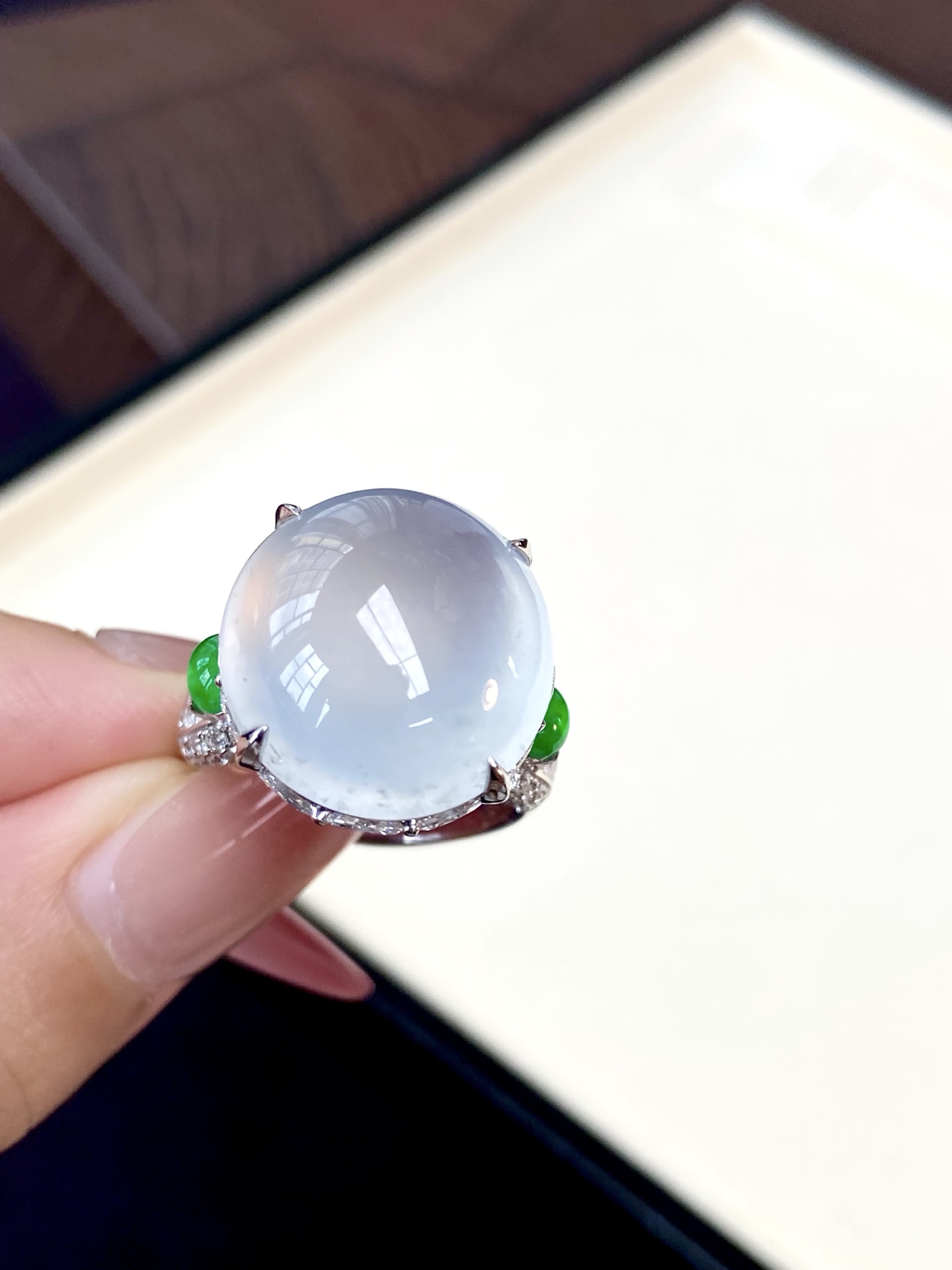 ️高冰种蛋面戒指，这才是贵气天花板，自带柔光滤镜，上手能瞬间提升整体气质：18.4-20.9-15