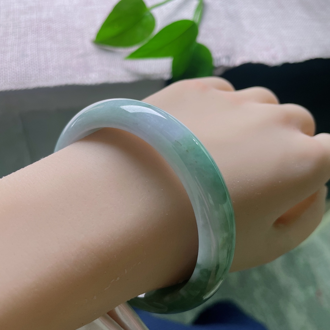 油青正圈，水润，肉质细腻，佩戴沉稳，内敛，皮纹，ss57786a