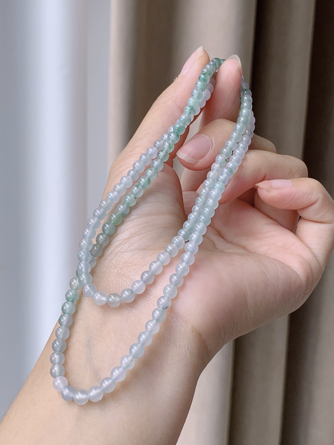 珠子冰飘花珠链圆珠珠子珠串长串,缅料 性比高 渐变 冰润,尺寸4.3mm 29cm,重量29克