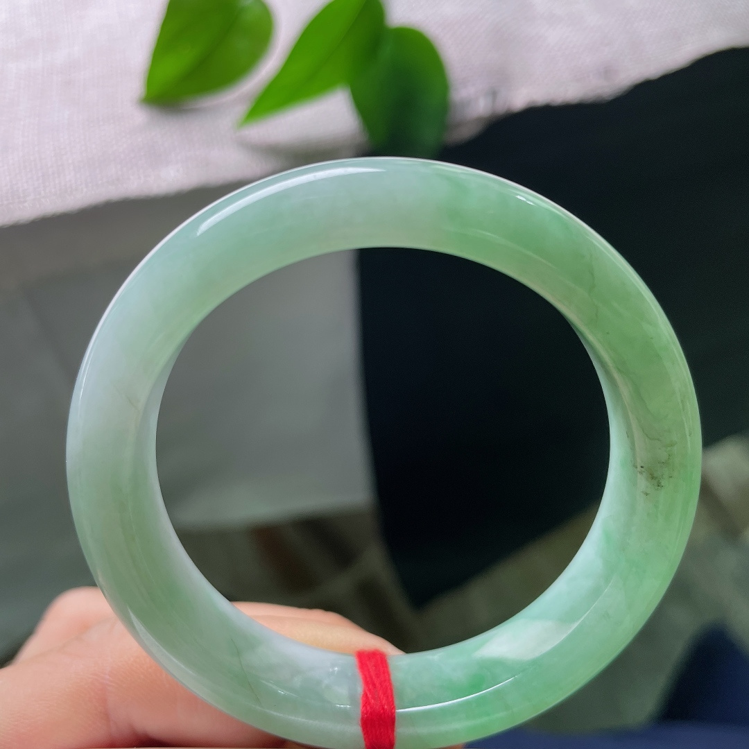 绿底正圈，清新素雅，贵气，优雅，耐看，甜美，一点色线，ss57827a