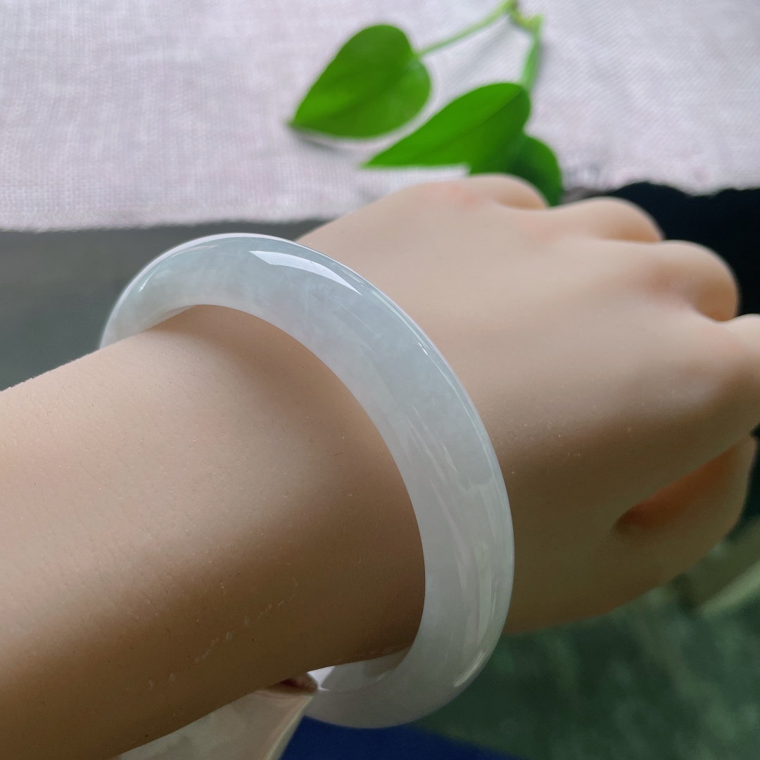白底正圈，水头好，干净清爽，佩戴优雅，百搭款，晶体，ss57792a