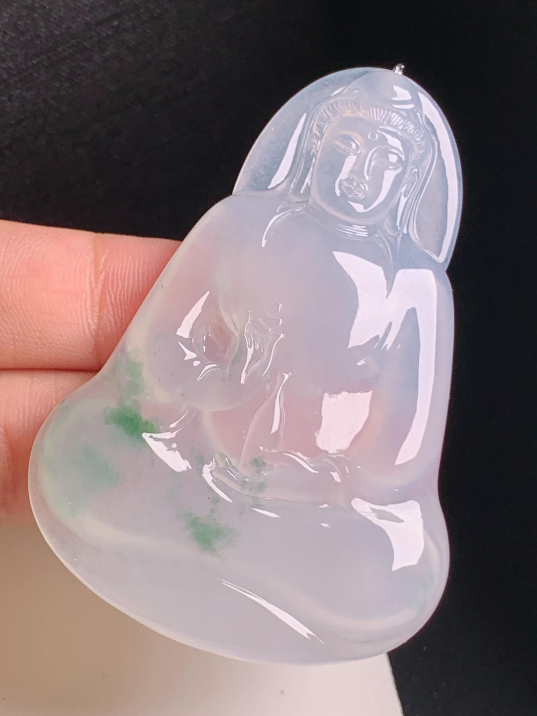 冰种飘花观音，冰透胶润，雕工细腻，清净祥和