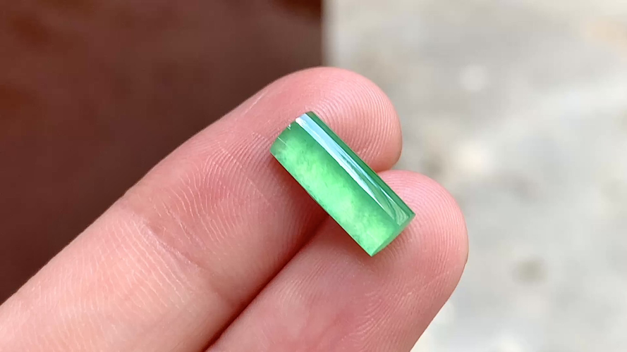 木纳绿马鞍