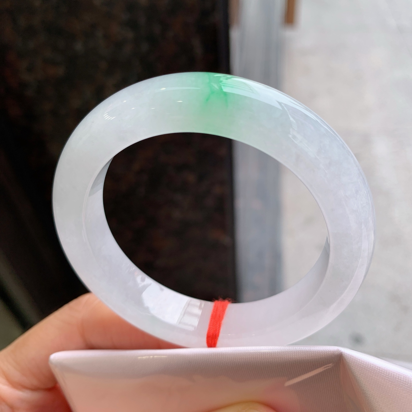 正圈冰飘绿 微细纹 尺寸：52/11.8/9.2 清爽