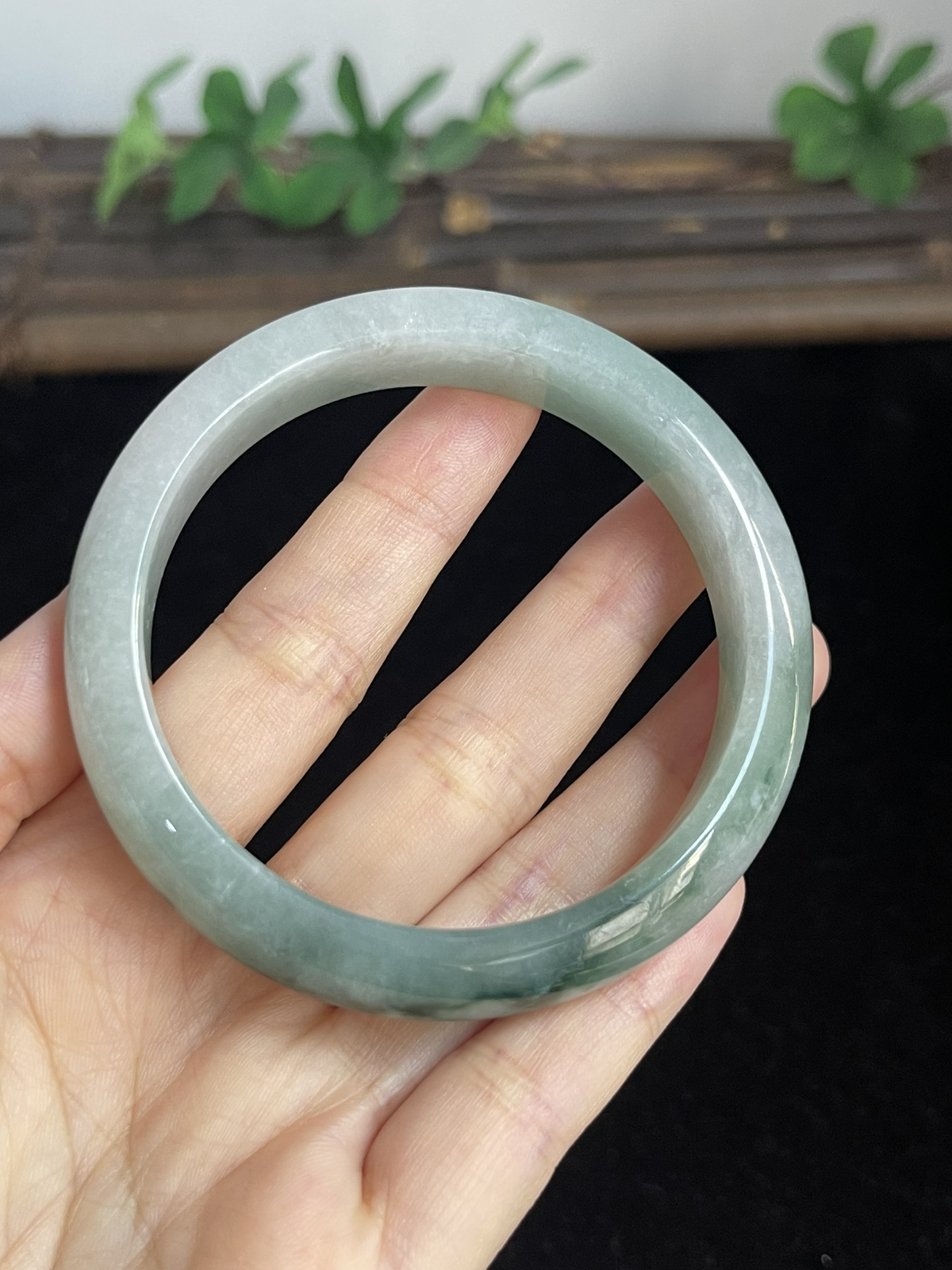 正圈57圈口，翡翠手镯