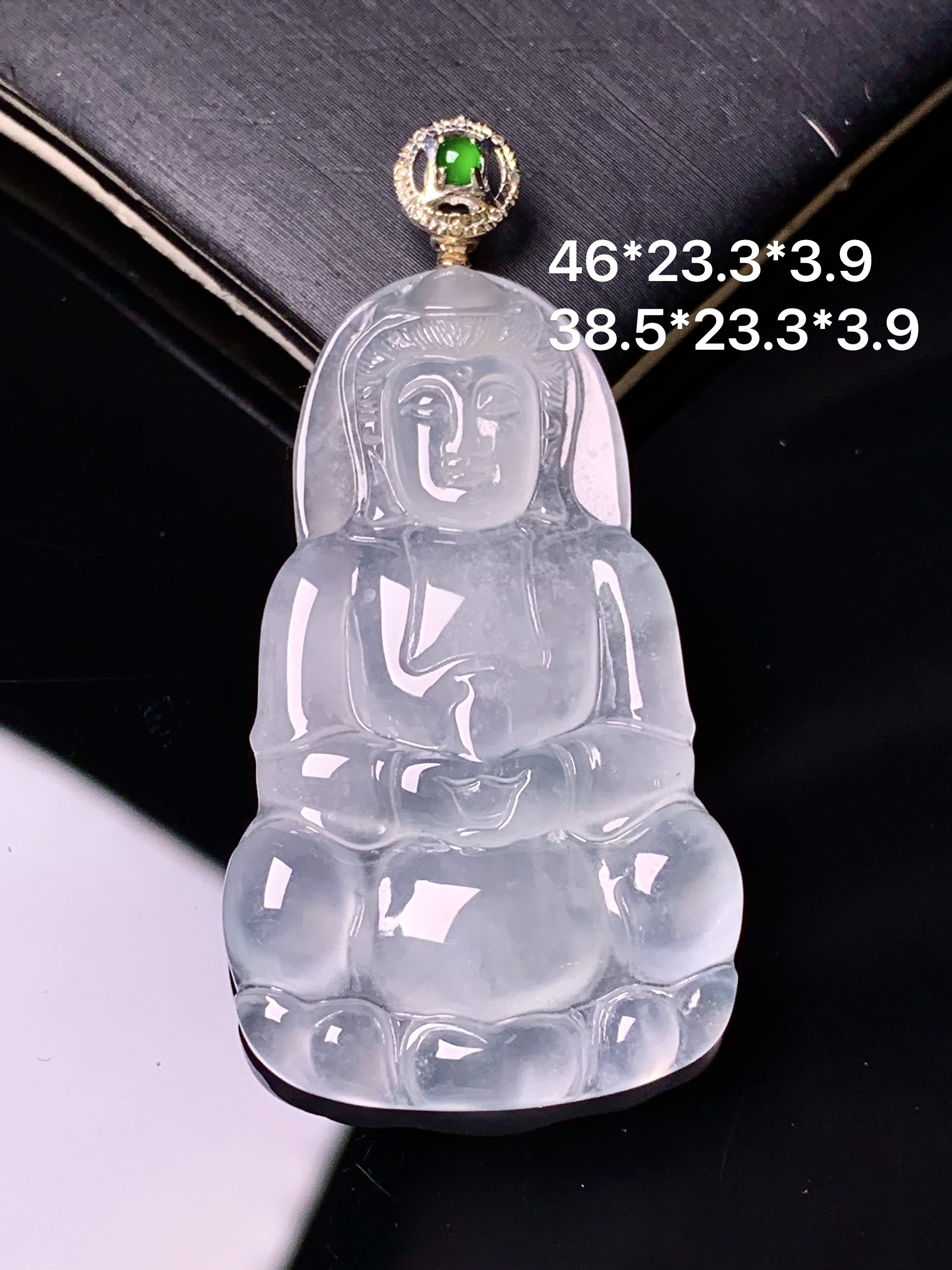 18k金镶嵌冰种观音菩萨吊坠 玉质细腻 色泽艳丽清新 水润亮眼 整体尺寸46*23.3*3.9 2x