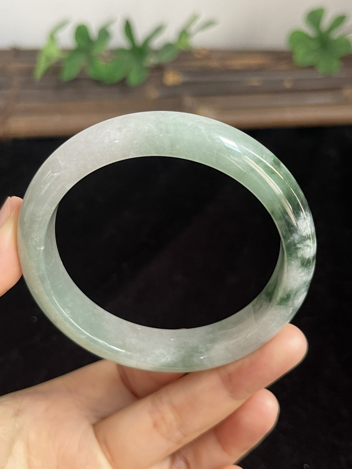 正圈57圈口，翡翠手镯