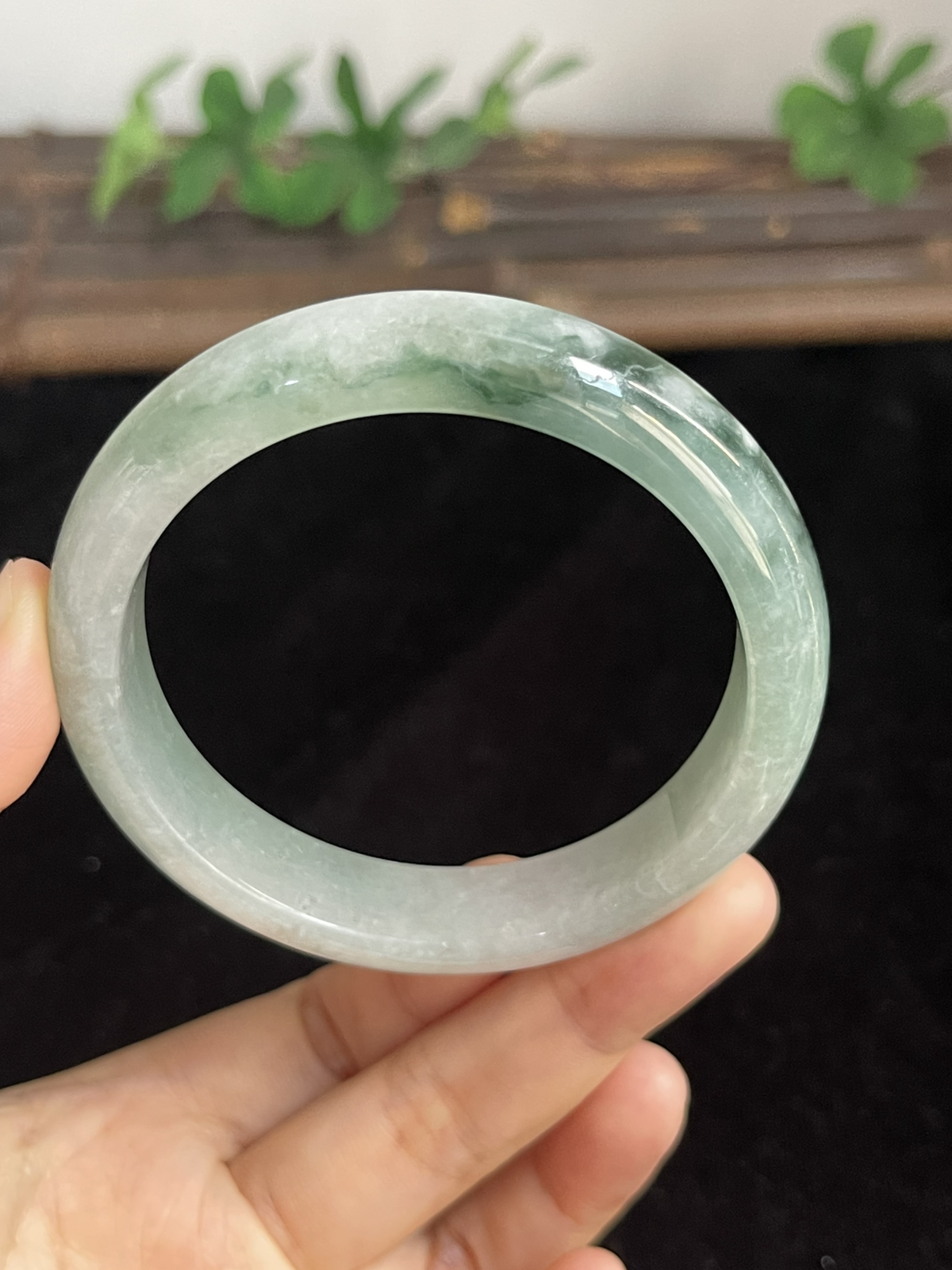 正圈57圈口，翡翠手镯