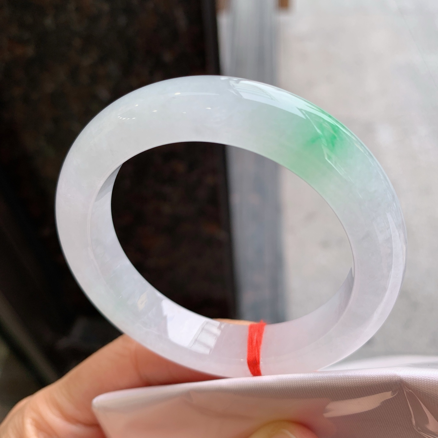 正圈冰飘绿 微细纹 尺寸：52/11.8/9.2 清爽