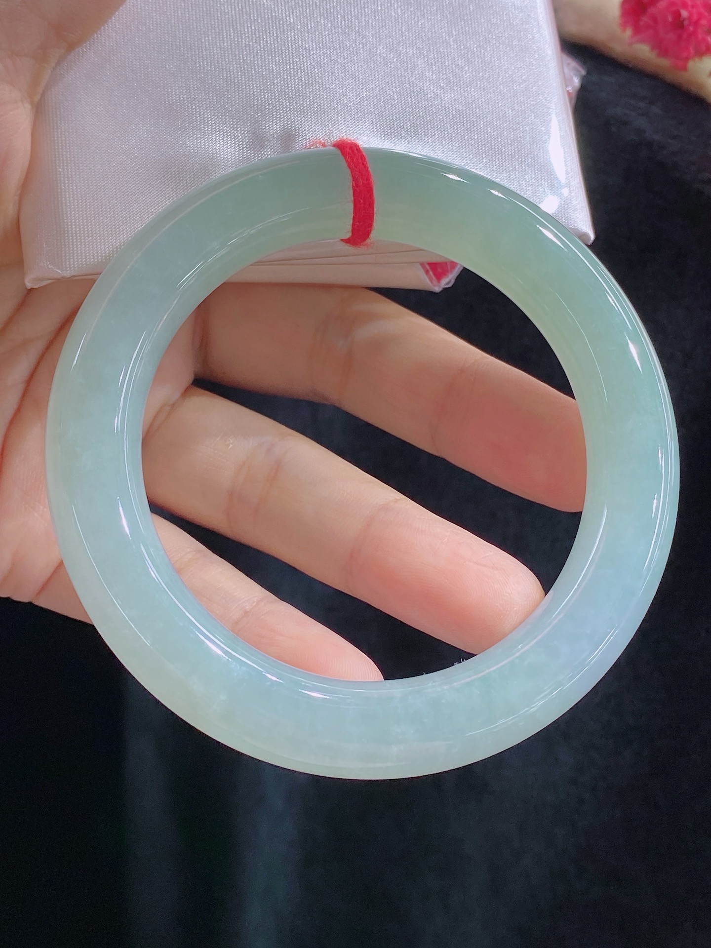 【油绿底色】胖圆条手镯，油润起胶，胶感满满，无裂，尺寸56.5/10.6/10.2，B96-823