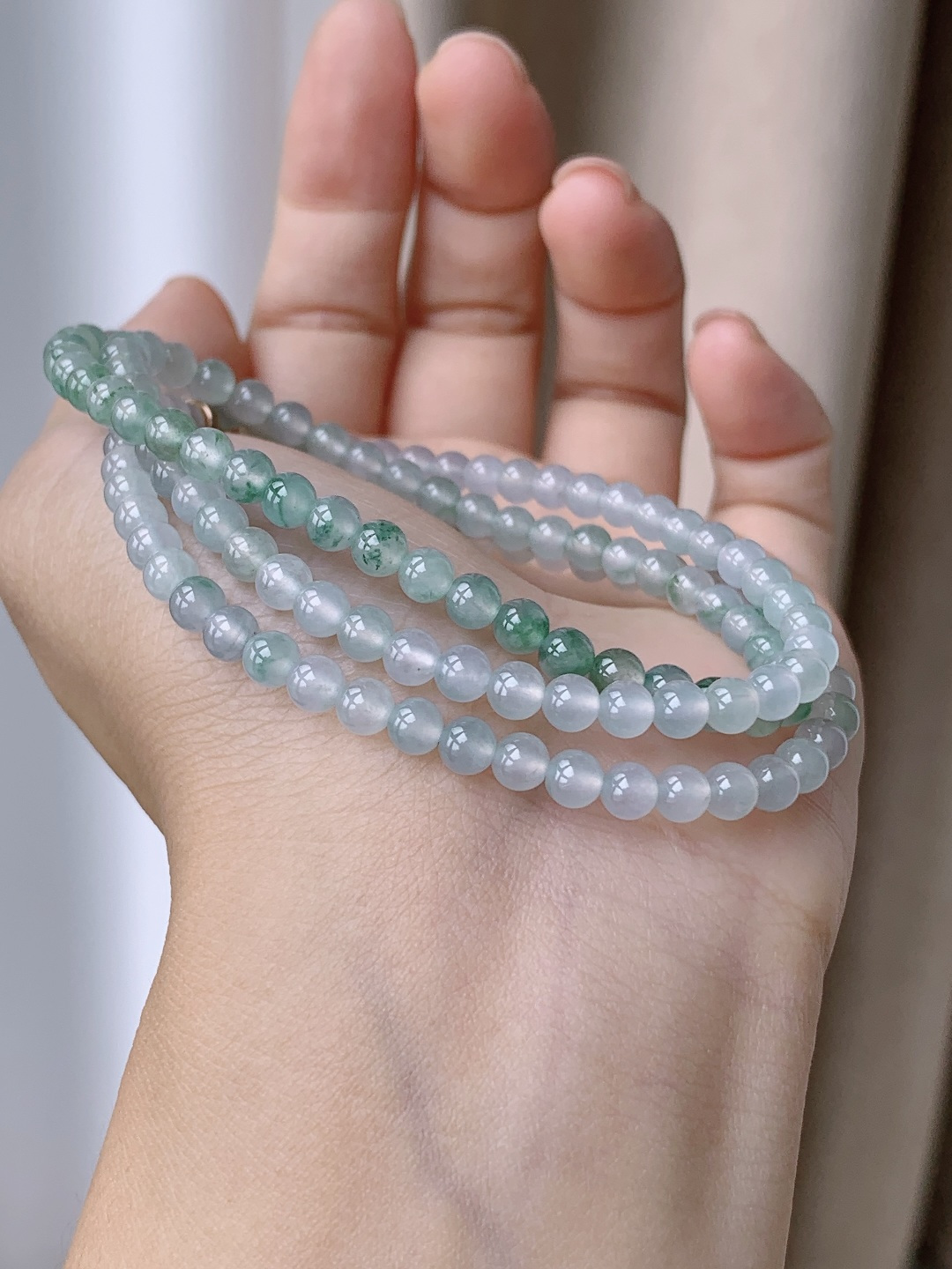 珠子冰飘花珠链圆珠珠子珠串长串,缅料 性比高 渐变 冰润,尺寸4.3mm 29cm,重量29克