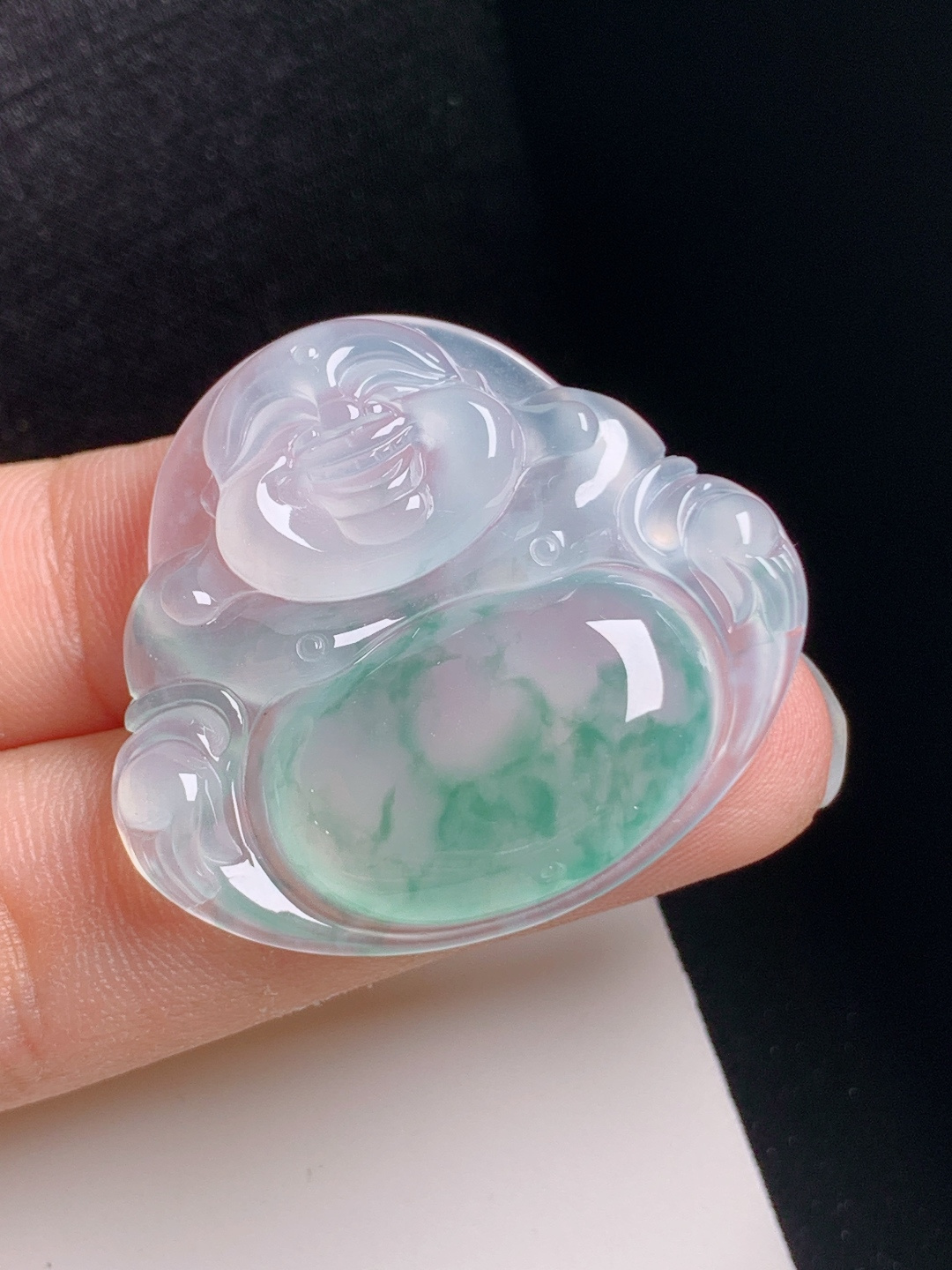 飘花佛公，通透起光，笑态温婉，喜乐常伴