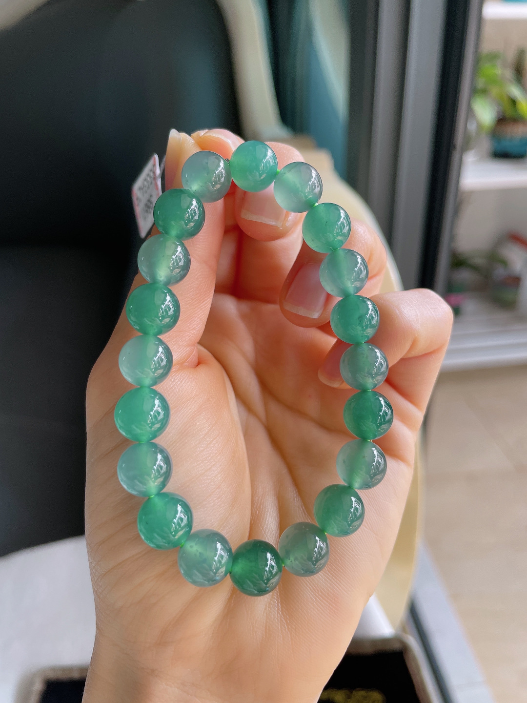 ️，天然翡翠A货，冰蓝水双彩手串，尺寸：10mm。【编3861】