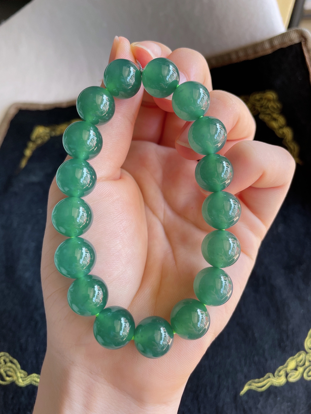 ️，天然翡翠A货，冰蓝水手串，尺寸：11.8mm。【编3331】