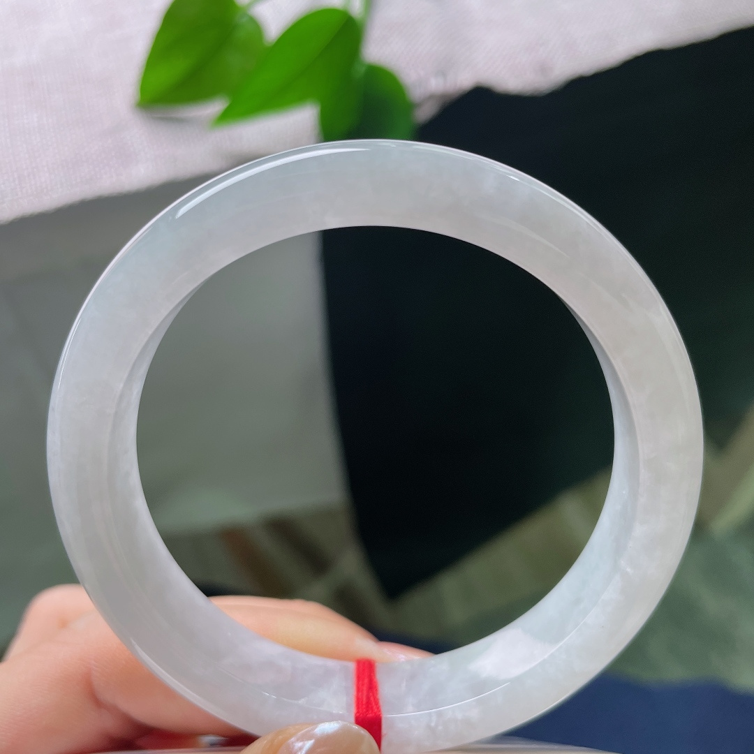 58.2/11.8/8.1，白底正圈，微紫底，水头好，种老，晶体，干净清爽，无裂，ss57806a