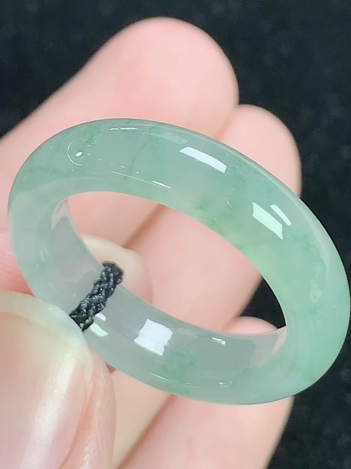 冰飘花戒指，无裂，尺寸19.3*6.1*3.8mm，21号手寸，D24xrg5