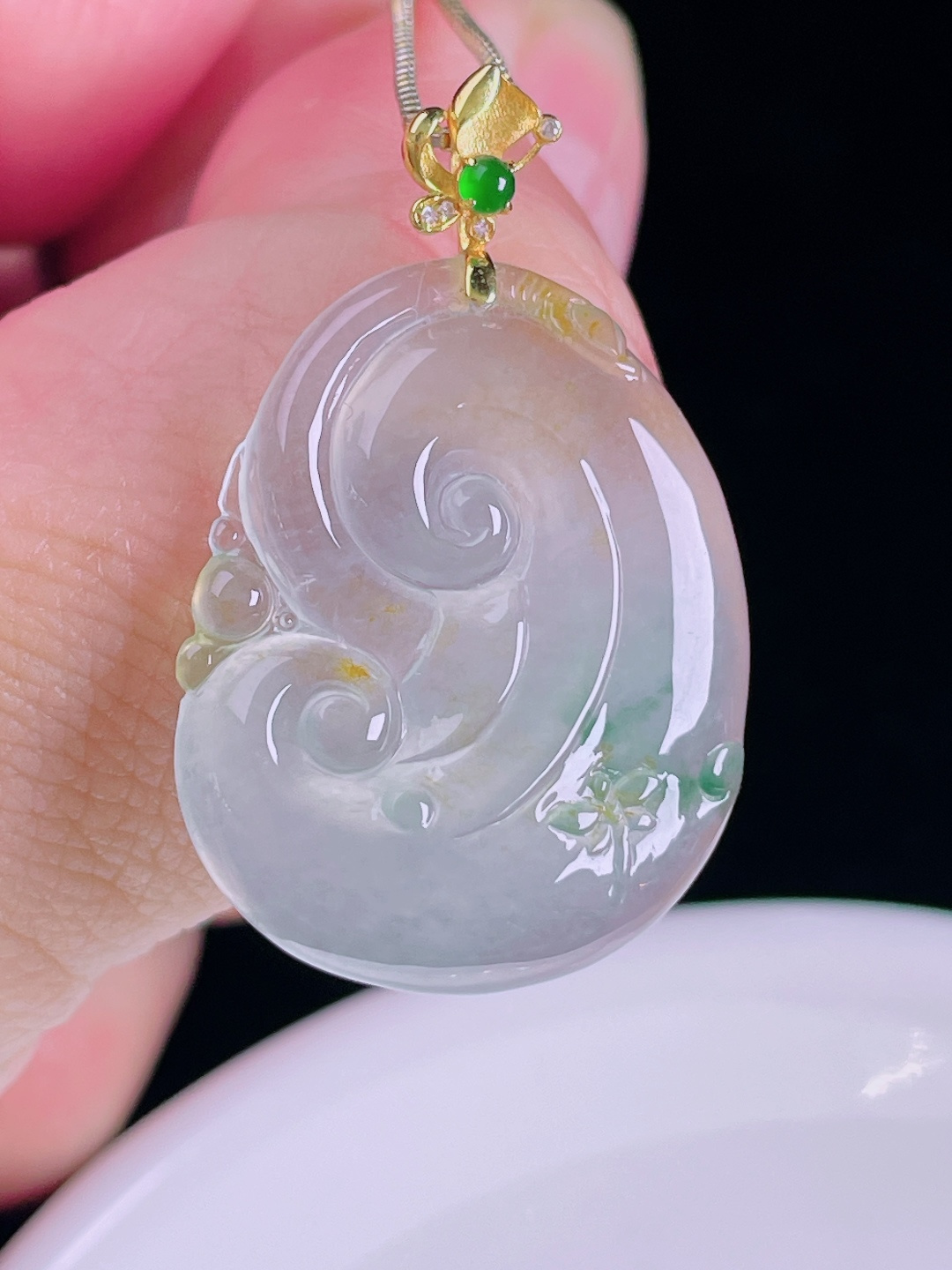 如意，18k镶嵌，老种起光，细底通透，尺寸：34.5裸石27.3/22.3/4.8mm0824