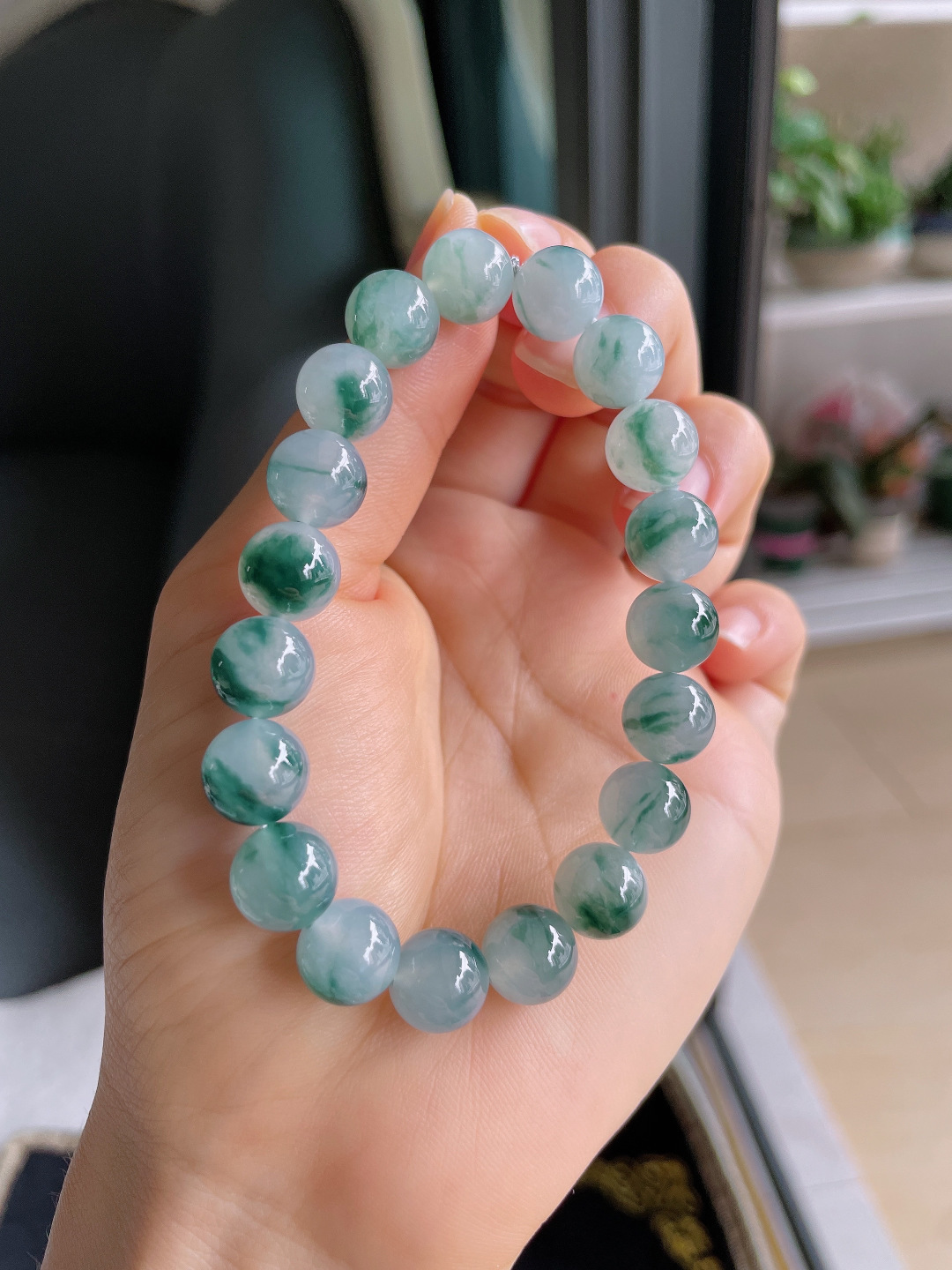 ️，缅甸天然翡翠A货，冰飘花手串，尺寸：10mm。【编4395】