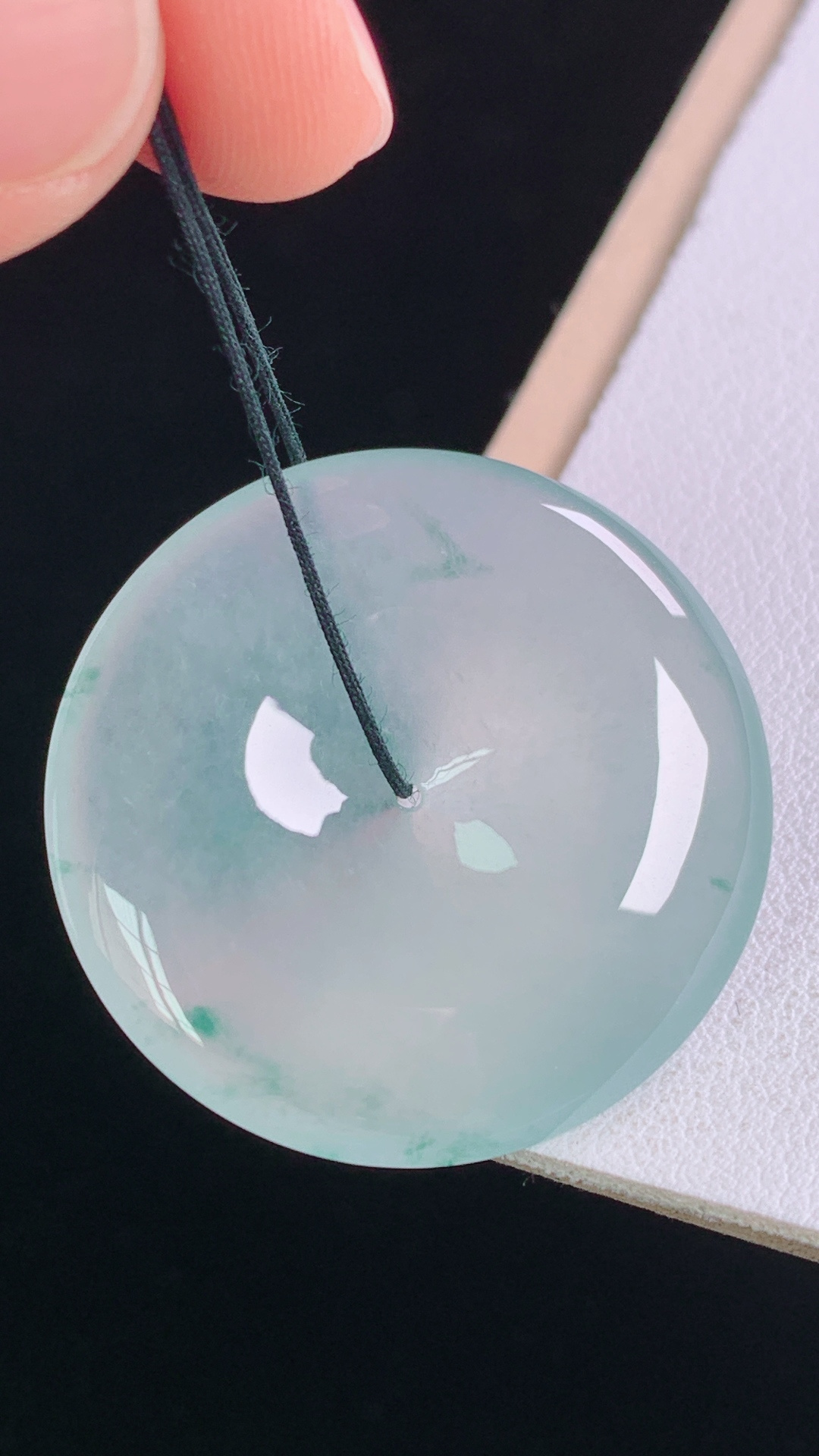 高冰飘花平安扣,花色灵动，冰清玉洁，无裂,尺寸:32.1-6.1mm