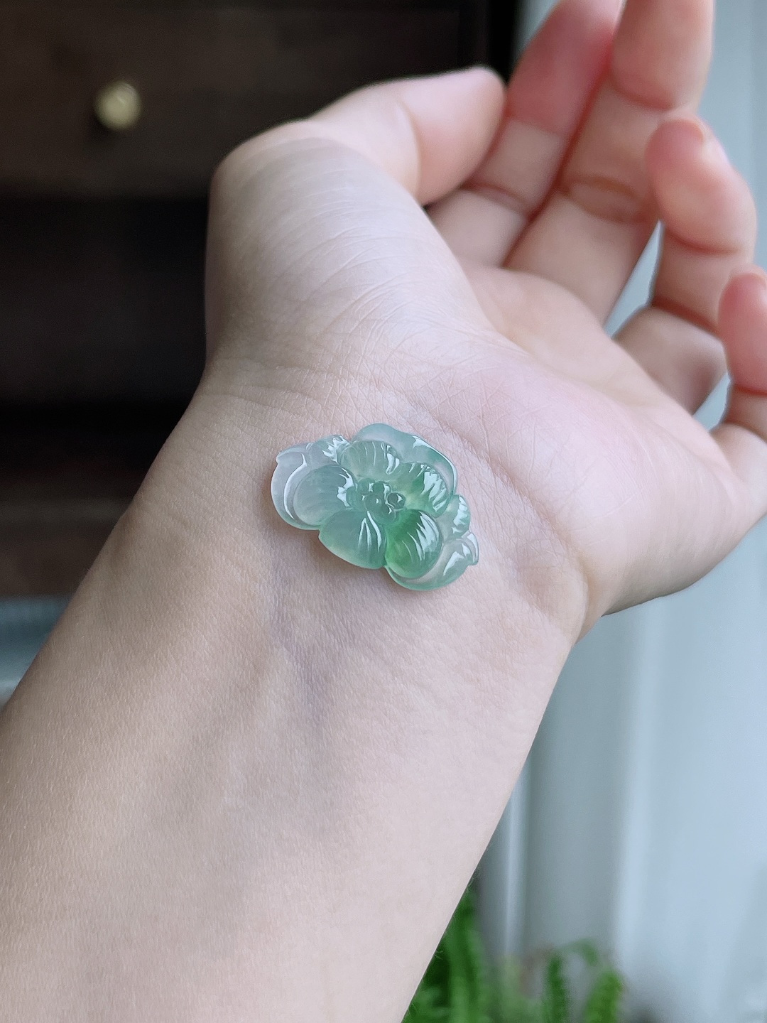 冰晴绿莲花荷花吊坠,性比高,无裂