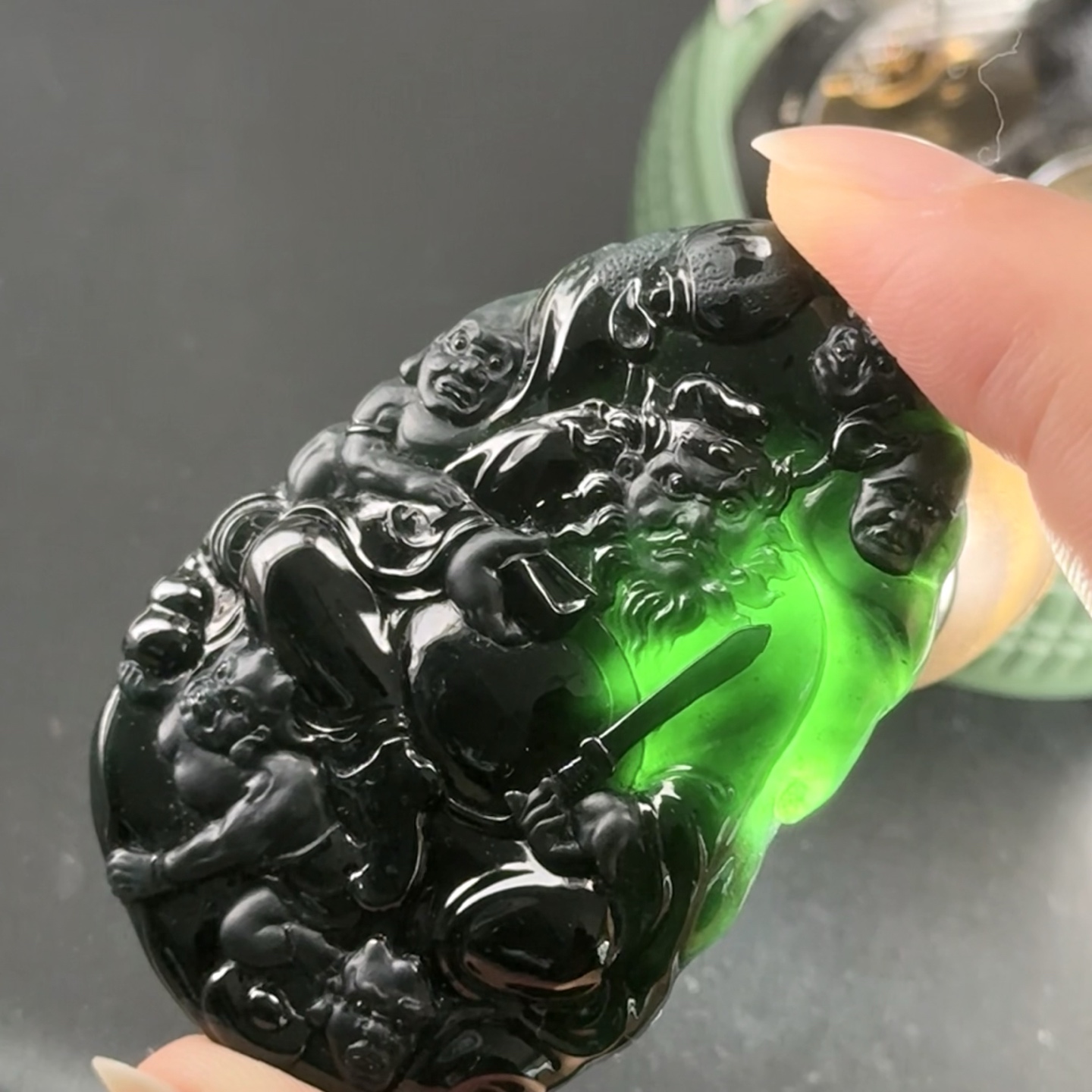 精品18k墨翠钟馗 黑度极好 打灯通透 油性十足