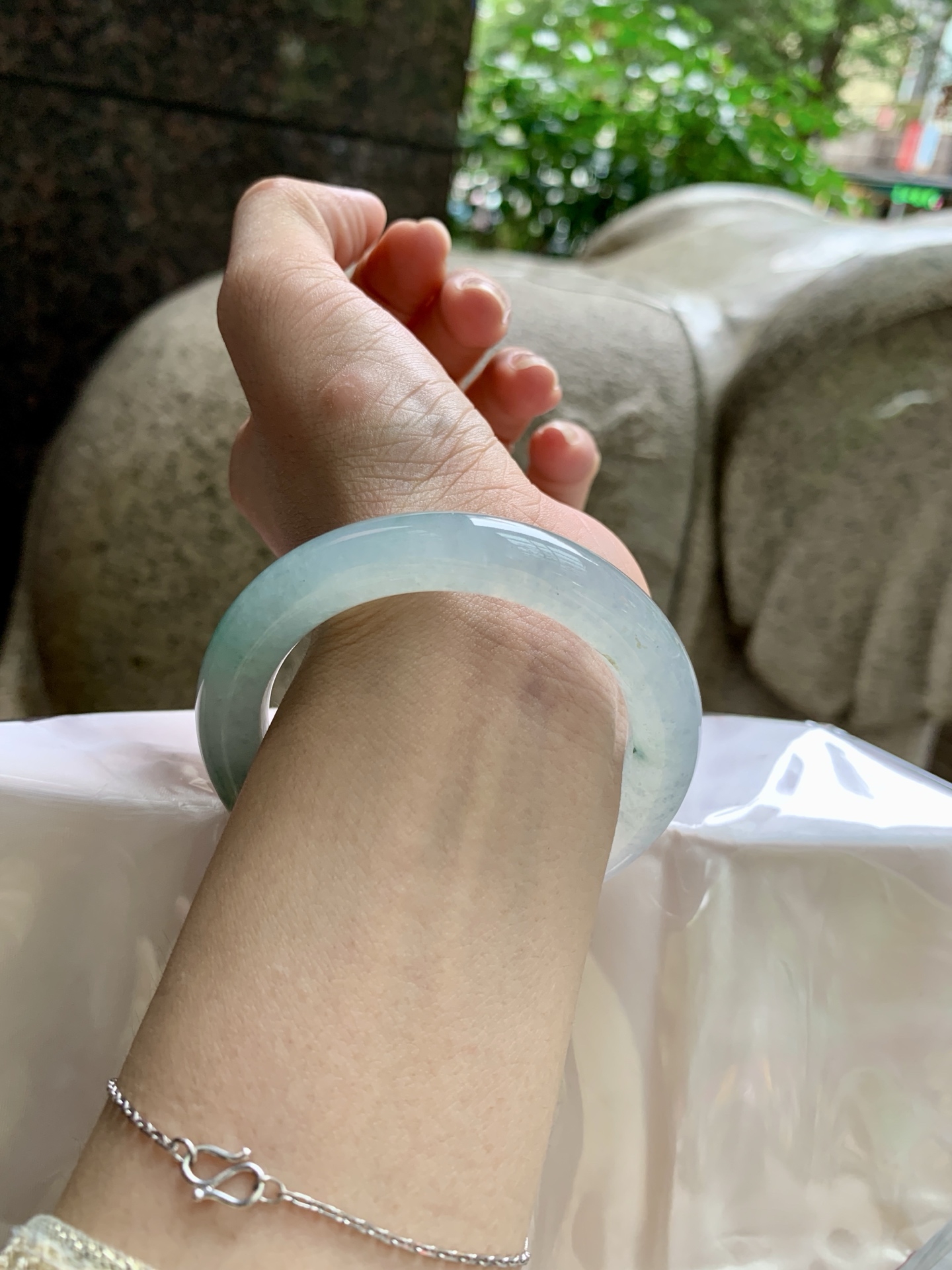 飘花圆条,打灯细纹，表皮微扣