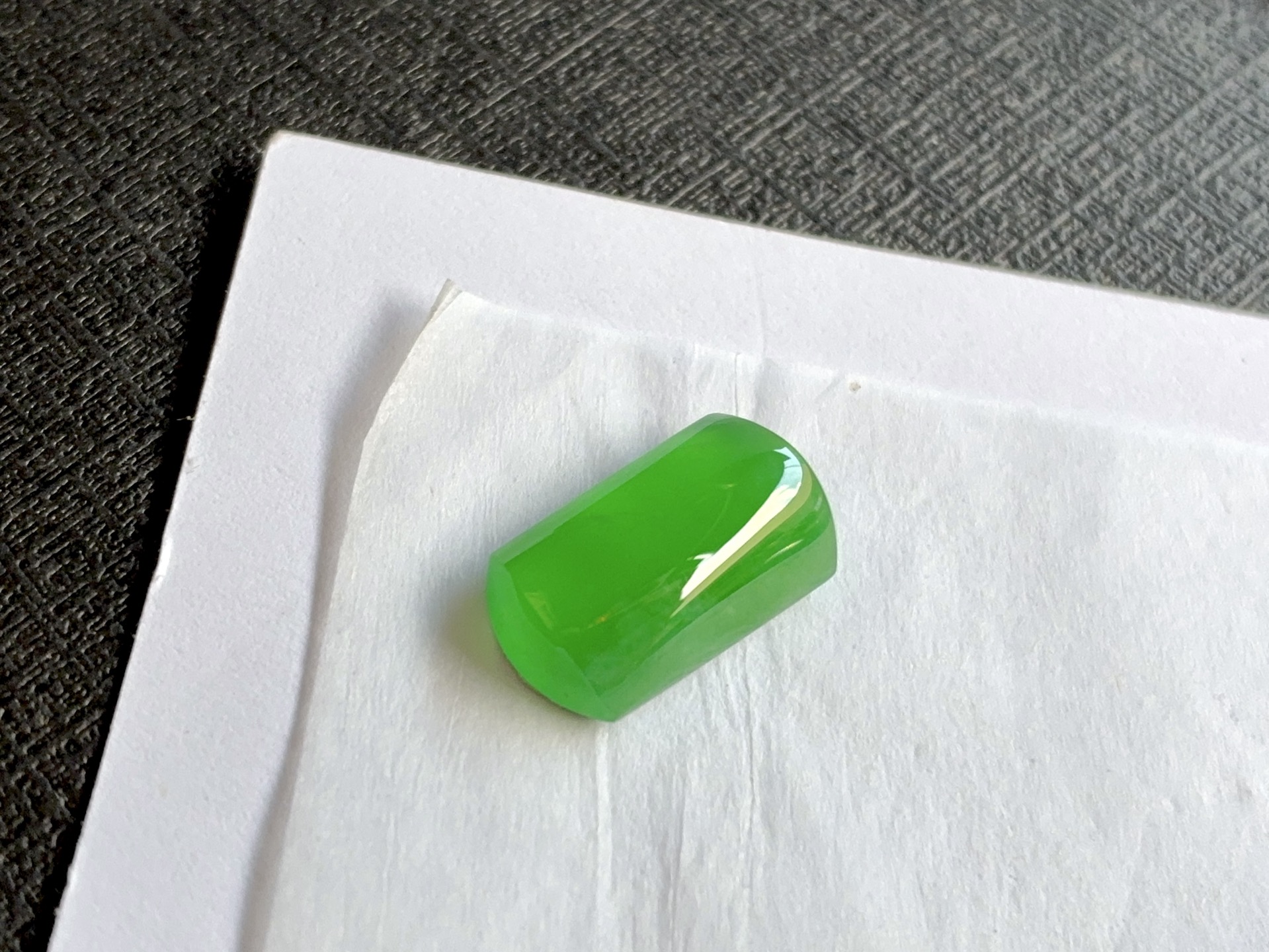 ️ 冰绿马鞍，尺寸：15.2×8.2×4.2，玉润千年，雅藏传世