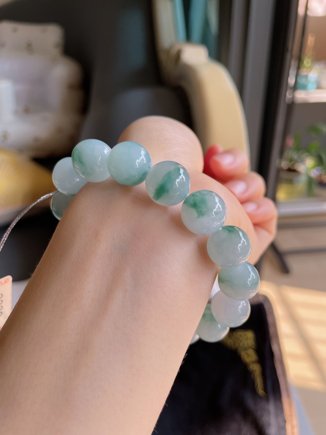 缅甸天然翡翠A货，冰飘花手链，尺寸：12.6mm。-2338